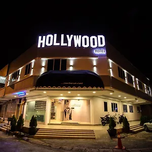 Hollywood 2*, Ipoh Malaysia